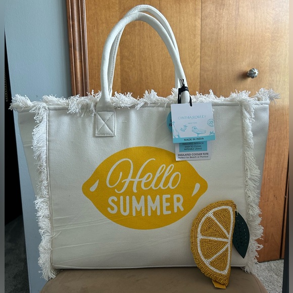 *New* Cynthia Rowley Lemon “Hello SUMMER Insulated Tote W/ Beaded Bag - Picture 2 of 16